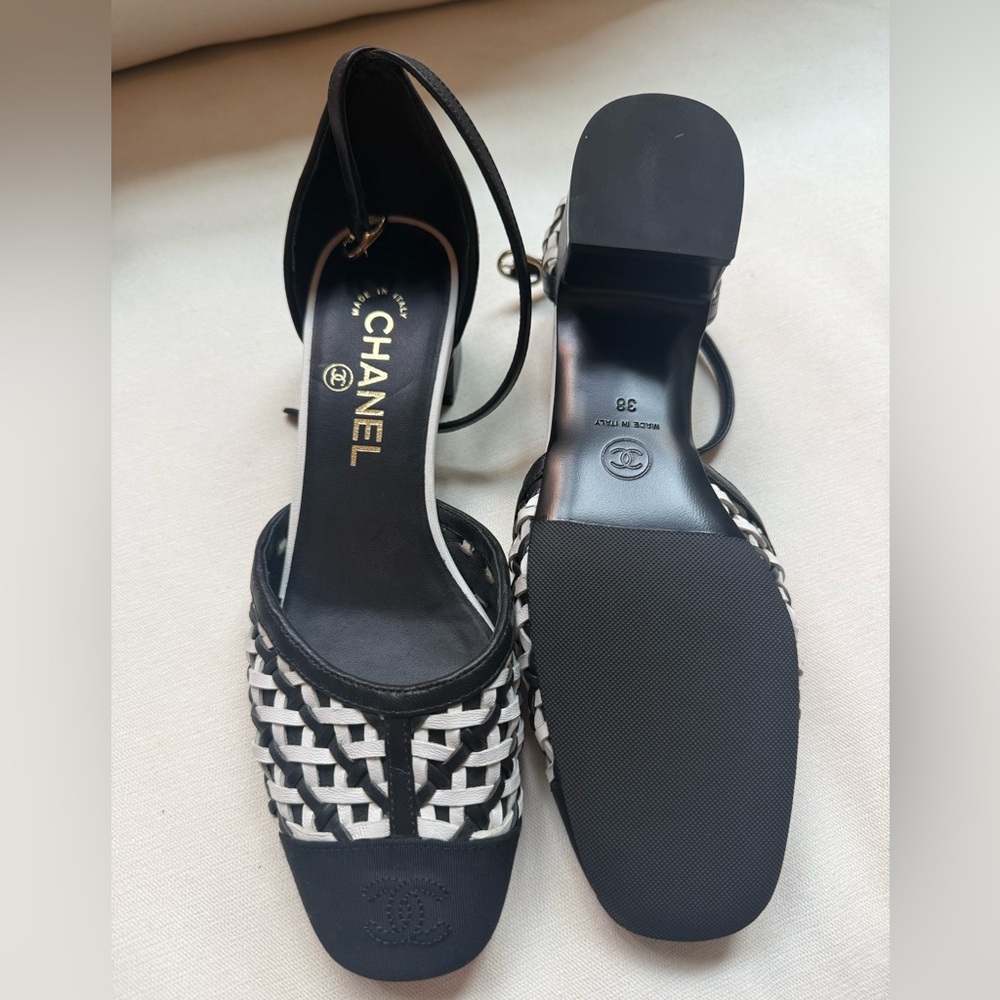 CHANEL Black and White Woven Heels